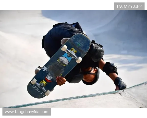 杭州极限运动队在世界滑板锦标赛中的拼搏历程与荣耀时刻