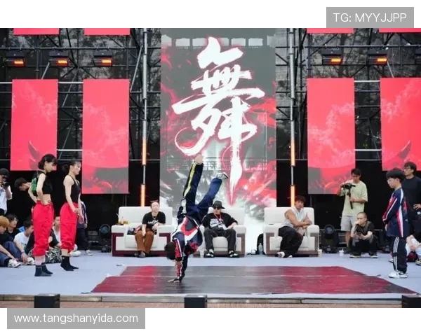 深圳极限运动队在世界街舞大赛中的精彩节奏表现分析与点评